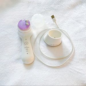 Clarisonic Mia Smart + cooling eye massage head